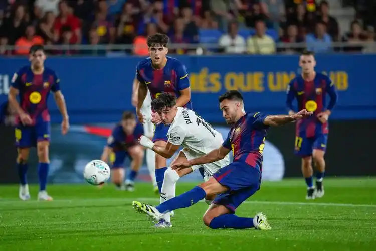 西班牙乙级联赛：马拉加 VS 阿尔梅里亚